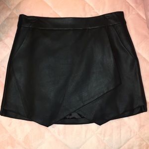 BLACK Leather skirt